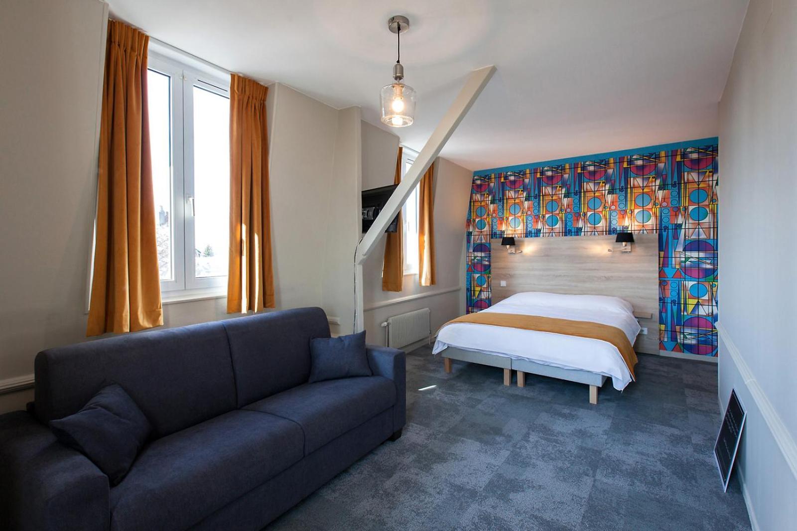 Logis - Hostellerie & Restaurant Du Marche Le Cateau-Cambresis Eksteriør billede